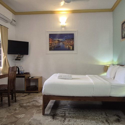 Comfortable Prestige Room in Candolim Goa