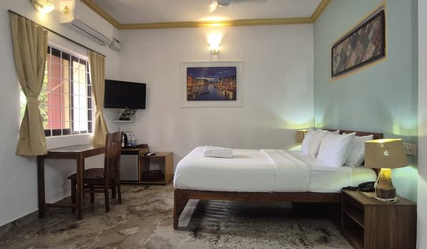 Comfortable Prestige Room in Candolim Goa