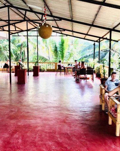 Peaceful tropical ambiance around Laligurasvilla property