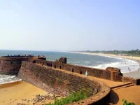 Sunset at Candolim Beach near Laligurasvilla hotel